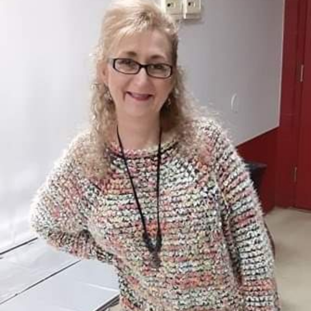 Meet your Posher, Cynthia